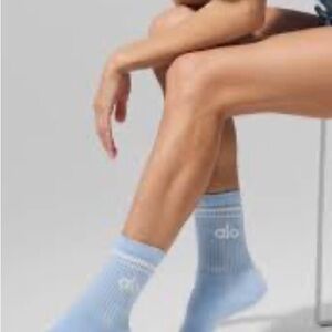 ALO yoga Unisex Crew Socks - Light Blue Athletic Socks